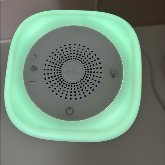 Frida Baby 3-in-1 Sound Machine + When-to-Wake Clock + Nightlight New condition - Picture 5 of 8